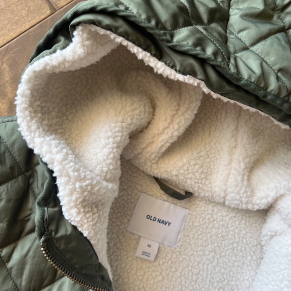 Quilted, Sherpa-Lined Coat w/Hood - Picture 5 of 7